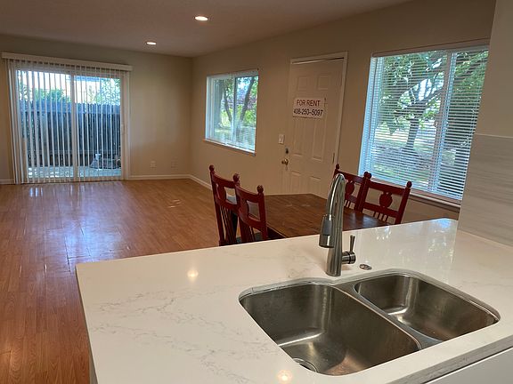 5th image of 4718 Greenholme Dr APT 1
