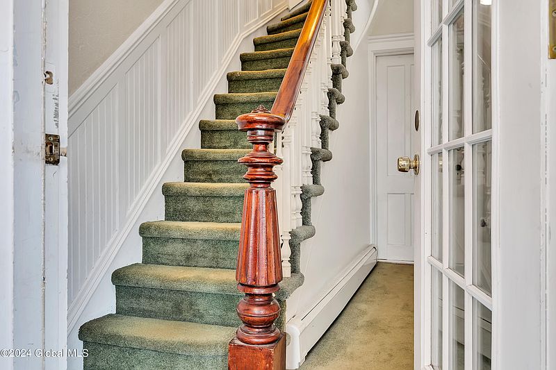 3rd image of 11 Grant Street
