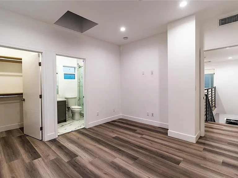 2152 S West View St — Photo 17