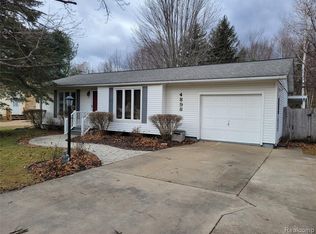 4898 Worth St, Millington, MI 48746