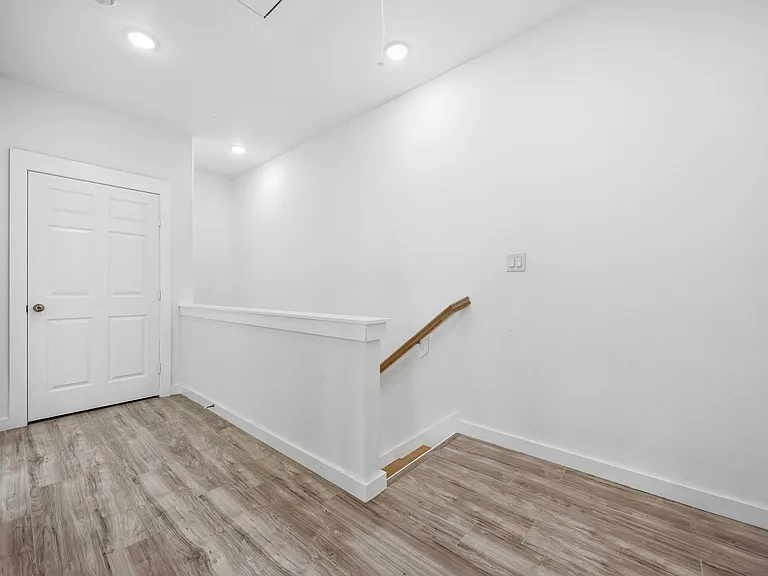 7502 Laura C D Koppe Rd — Photo 14