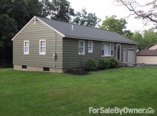 4451 Oak Orchard Rd, Clay, NY 13041