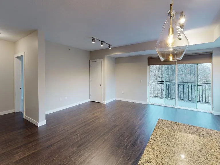 Red44 Luxury Apartments | Specials Available — Photo 73
