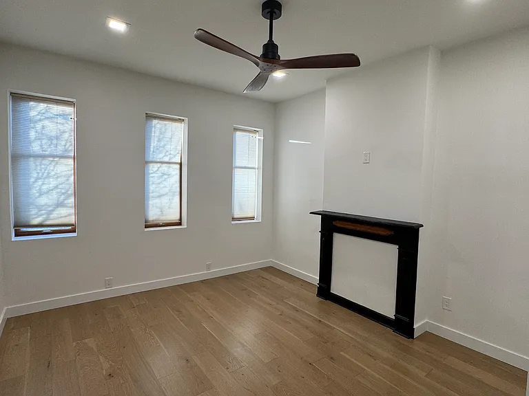 1047 Riverside Ave — Photo 5