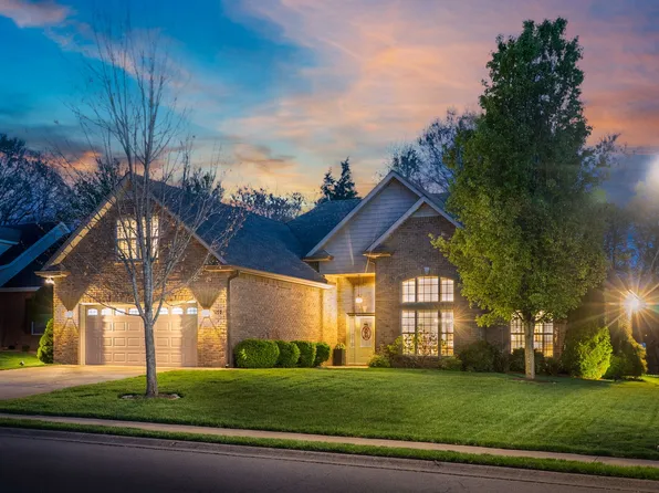 934 Willow Cir, Clarksville, TN 37043