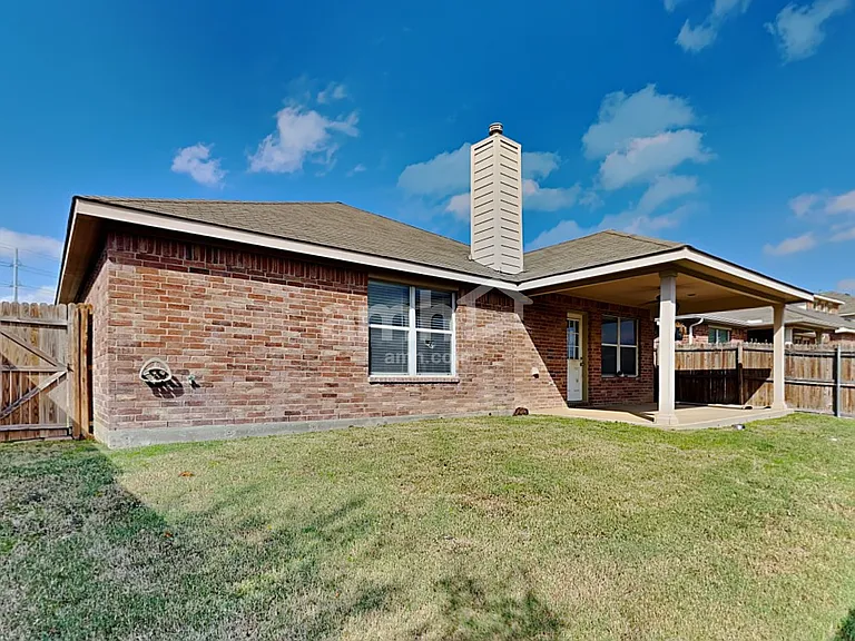 15500 Yarberry Dr — Photo 19