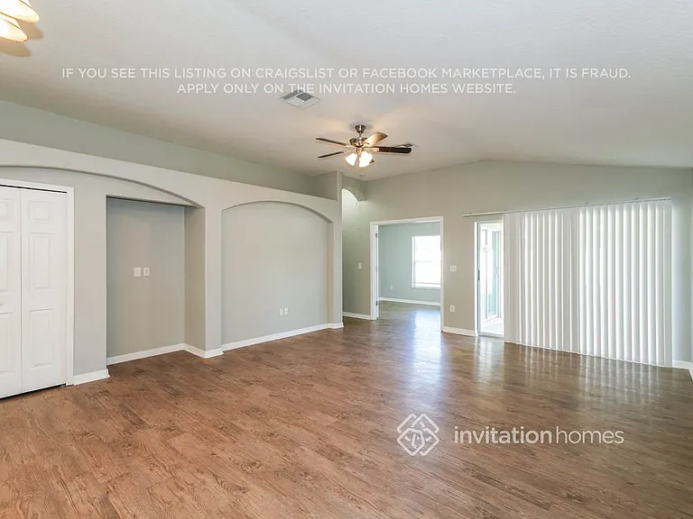 7413 Pulteney Dr — Photo 10