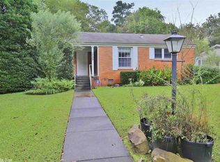 1725 Pine Valley Rd, Little Rock, AR 72207