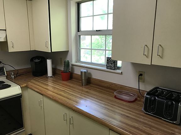 5th image of 8913 Wrenwood Ln