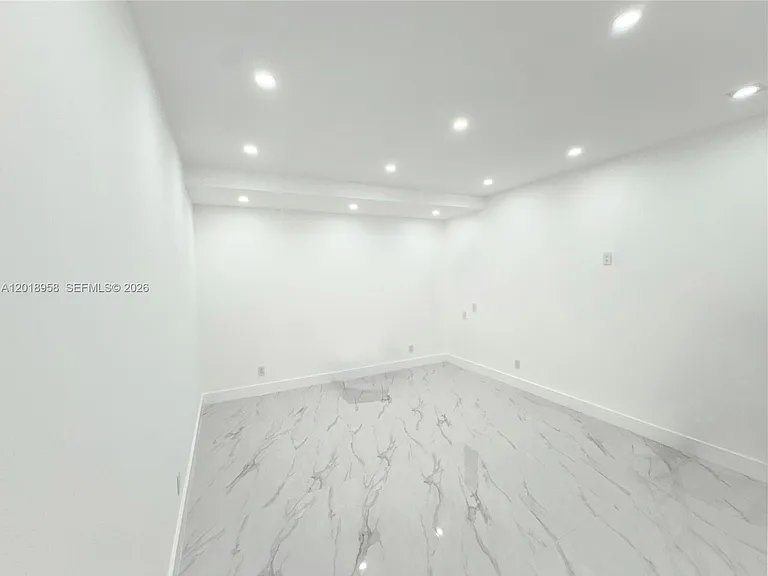 15428 SW 50th Ter — Photo 8