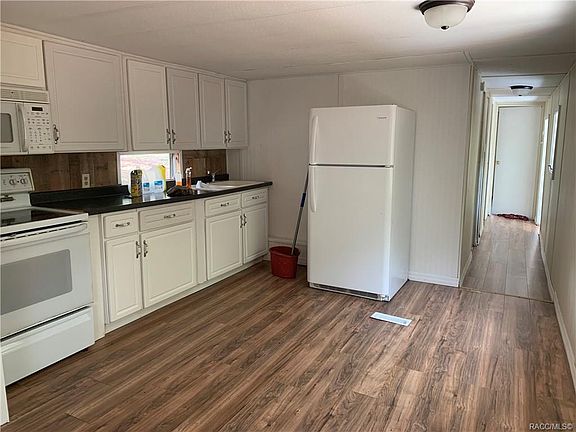 4th image of 1101 E Crosby Ct