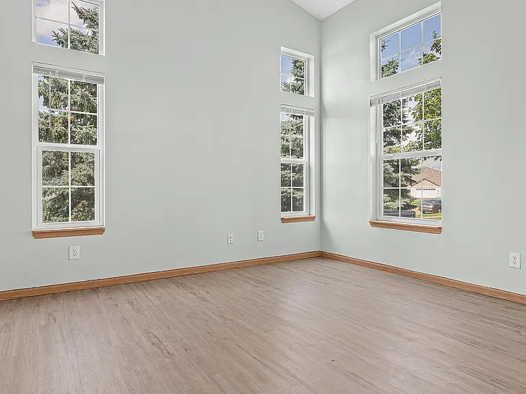 78 Bridgewater Trl — Photo 5