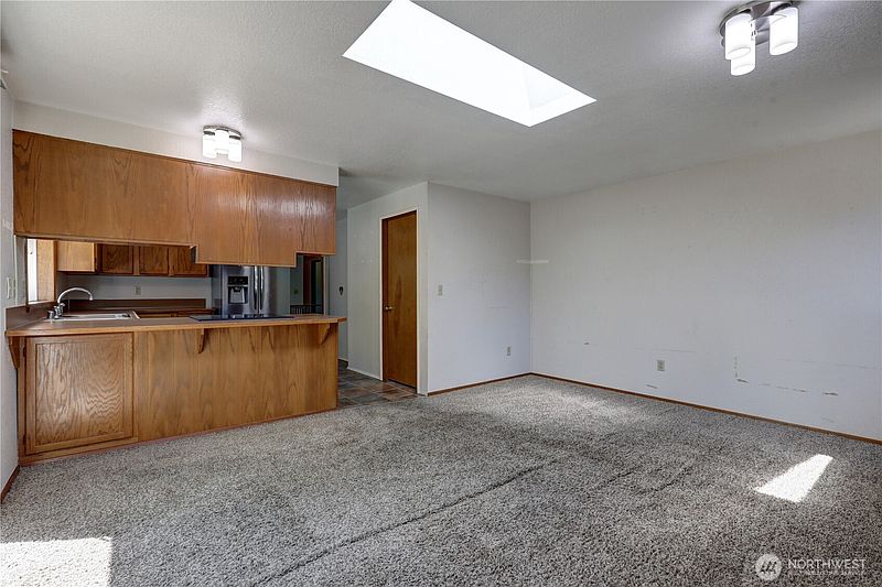 4th image of 15009 104th Ave Ct E