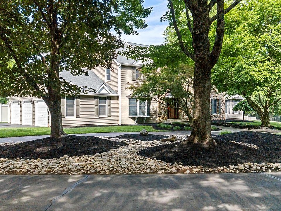 1st image of 1347 Heller Dr