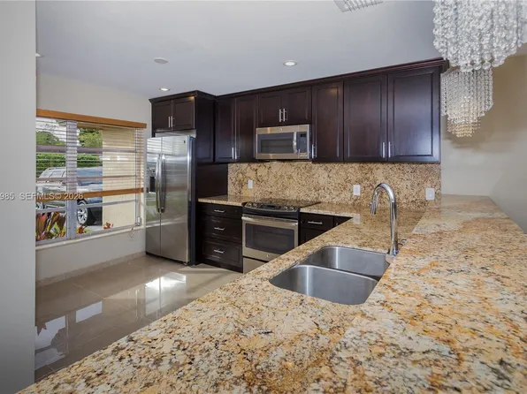 16641 Royal Poinciana Dr, Fort Lauderdale, FL 33326