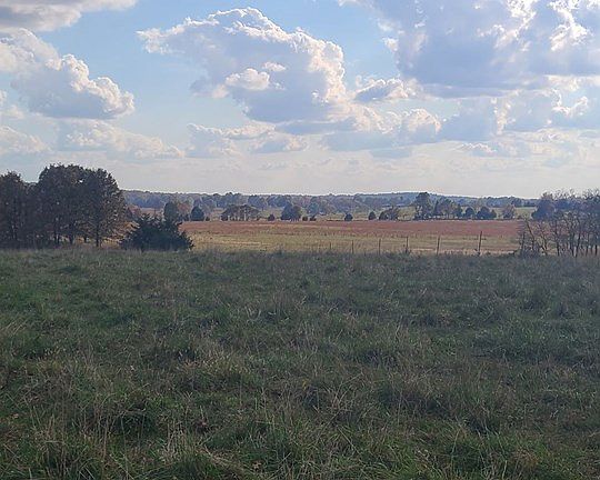 2nd image of 3304 County Road 7520