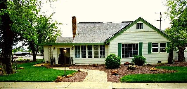 232 Rideout Way photo 1