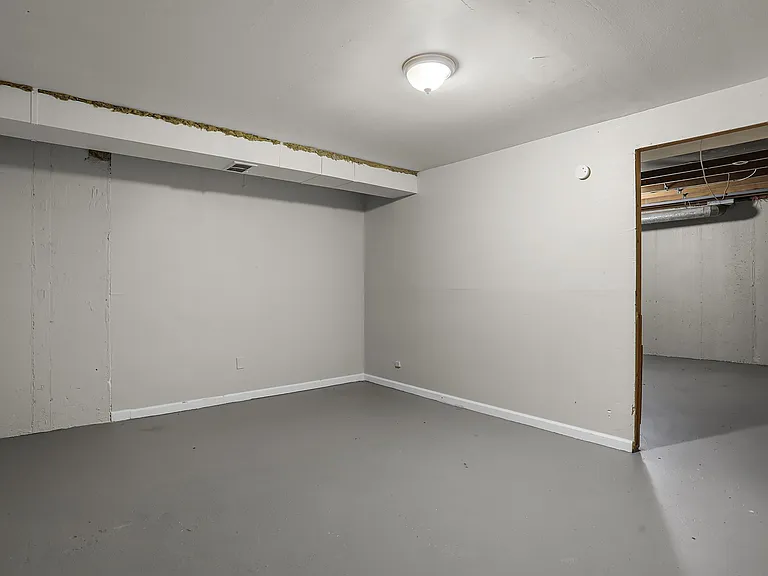Bermuda Heights Apartments — Photo 24