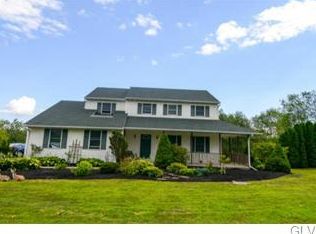 180 Mountain Rd, Lenhartsville, PA 19534