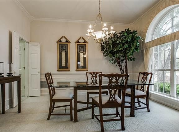 3rd image of 1817 Park Meadow Ln
