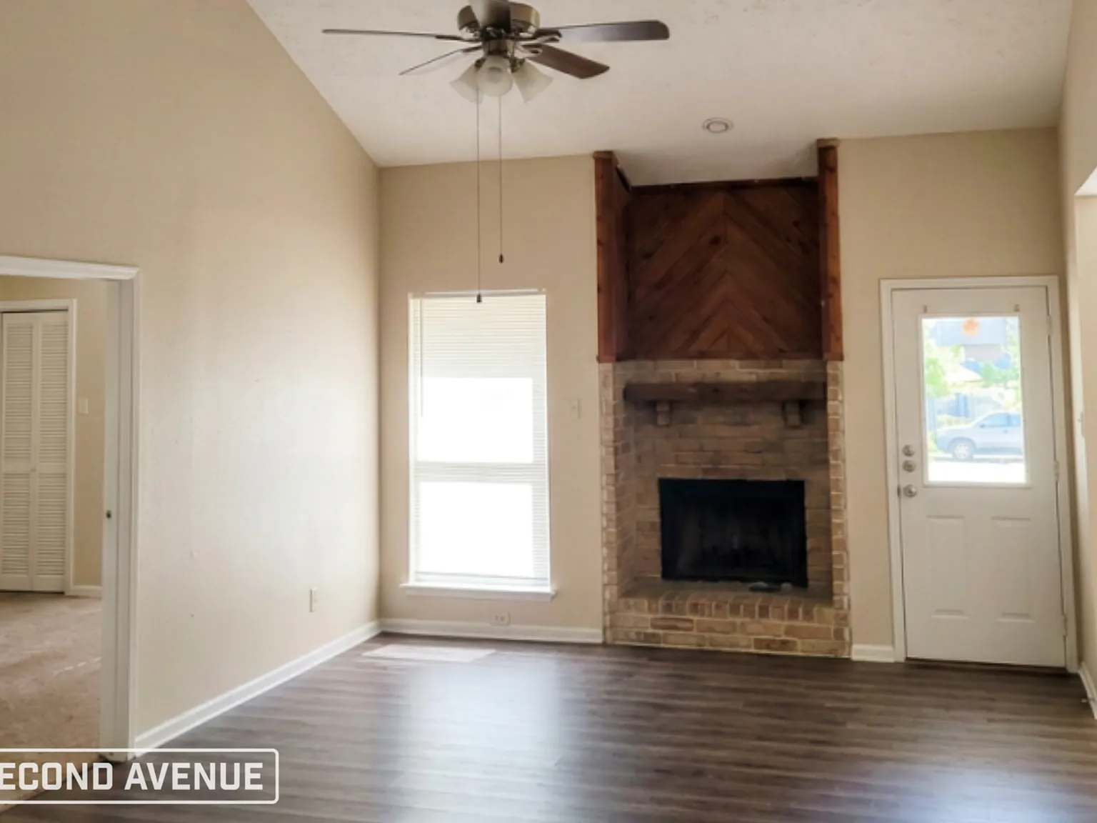 3 bed, 2.0 bath, 1337 sqft, $1,750 — Photo 4