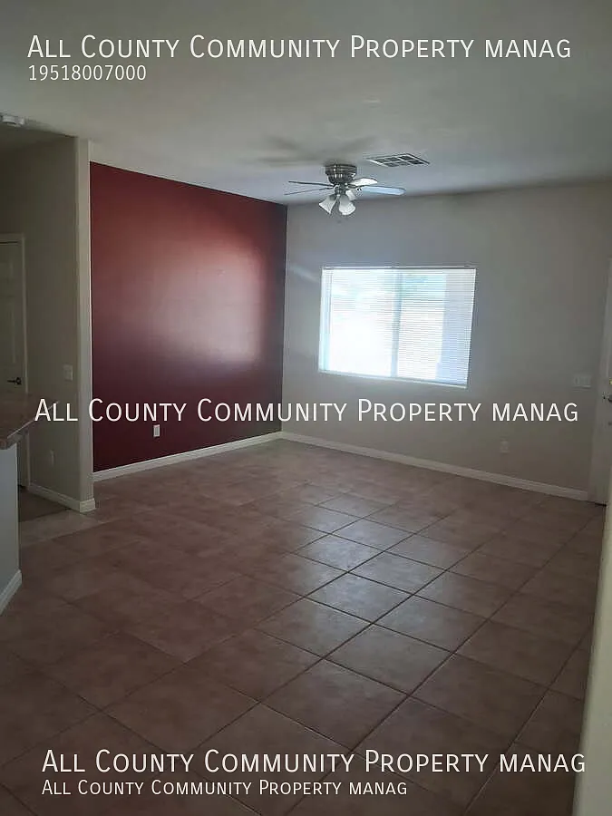 3 bed, $1,995 — Photo 3