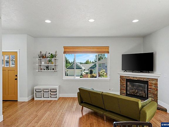 5th image of 6959 Osprey Ct SE