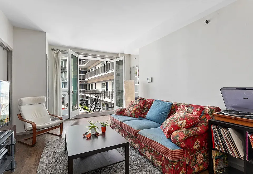 40 N 4th St #4B
