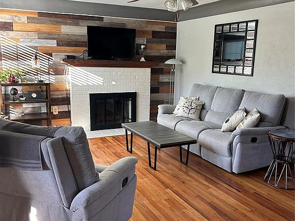 4th image of 106 Holdinghausen Dr