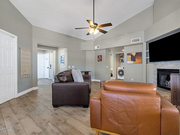 4th image of 3901 E Carol Ann Way
