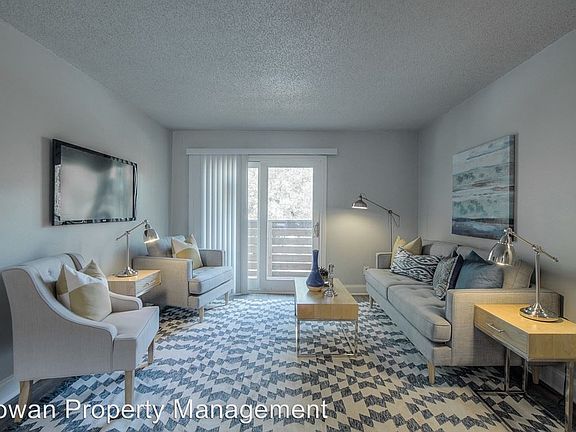 5th image of 423 Maple Blvd #427