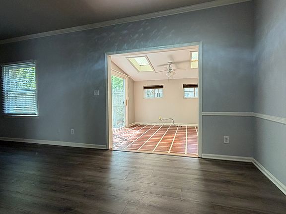 4th image of 5945 Quail Hollow Rd APT A