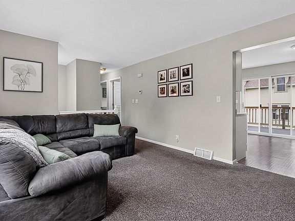 4th image of 316 5th Ave NW