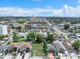 2780 NW 56th St, Miami, FL 33142