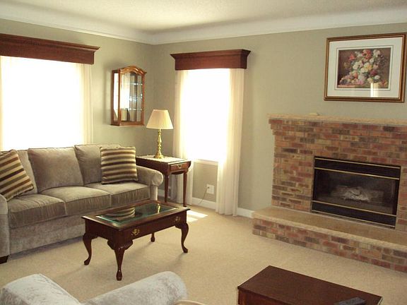 2nd image of 2358 McKinley St NE