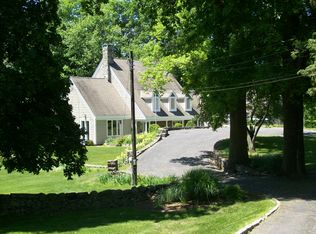1140 Baldwin Rd, Yorktown Heights, NY 10598
