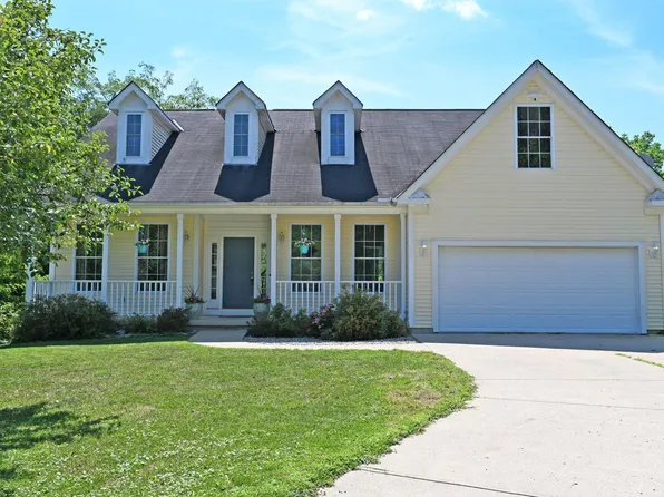 1825 Chapel Woods Dr, Batavia, OH 45103