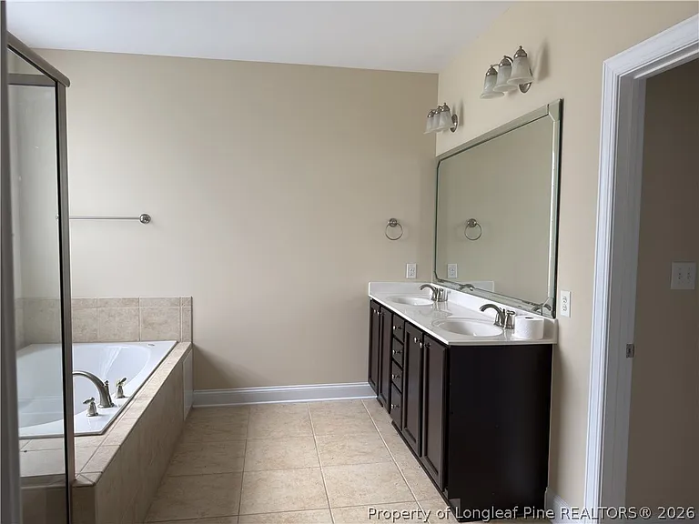 4015 Summerberry Dr — Photo 9