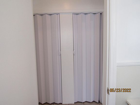 5th image of 419 Avenue K