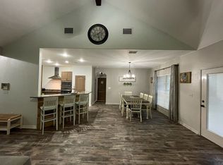 1243 Morning Glory Ln, Adkins, TX 78101