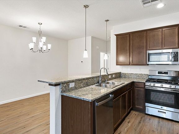 3rd image of 2306 Shady Canyon Dr
