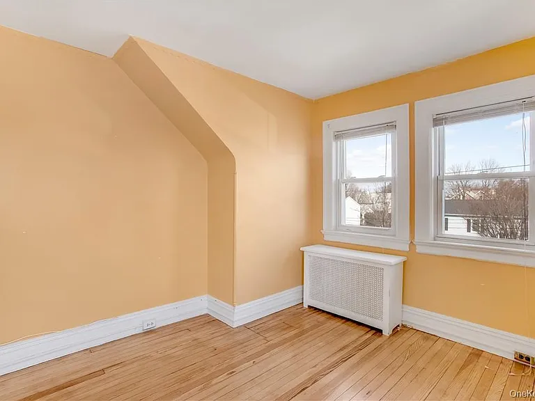 29 Neptune Ave #3 — Photo 5