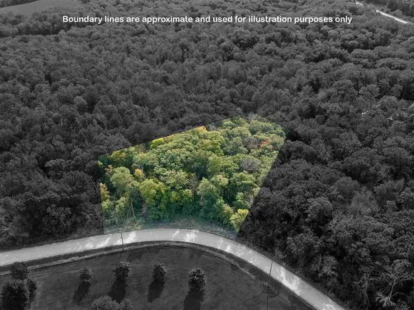 T Ave, Amana, IA 52203