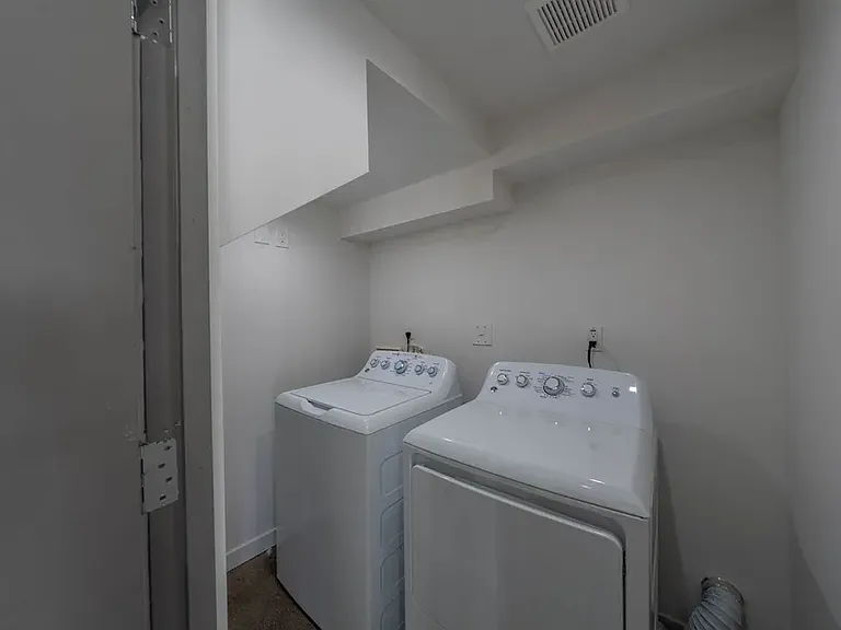 5407 Huntington Dr N #1 — Photo 4