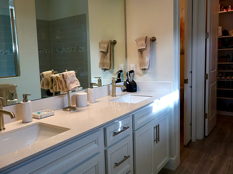 5228 Royal Point Ave — Photo 12