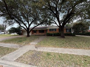 802 Ranier Cir, Garland, TX 75041