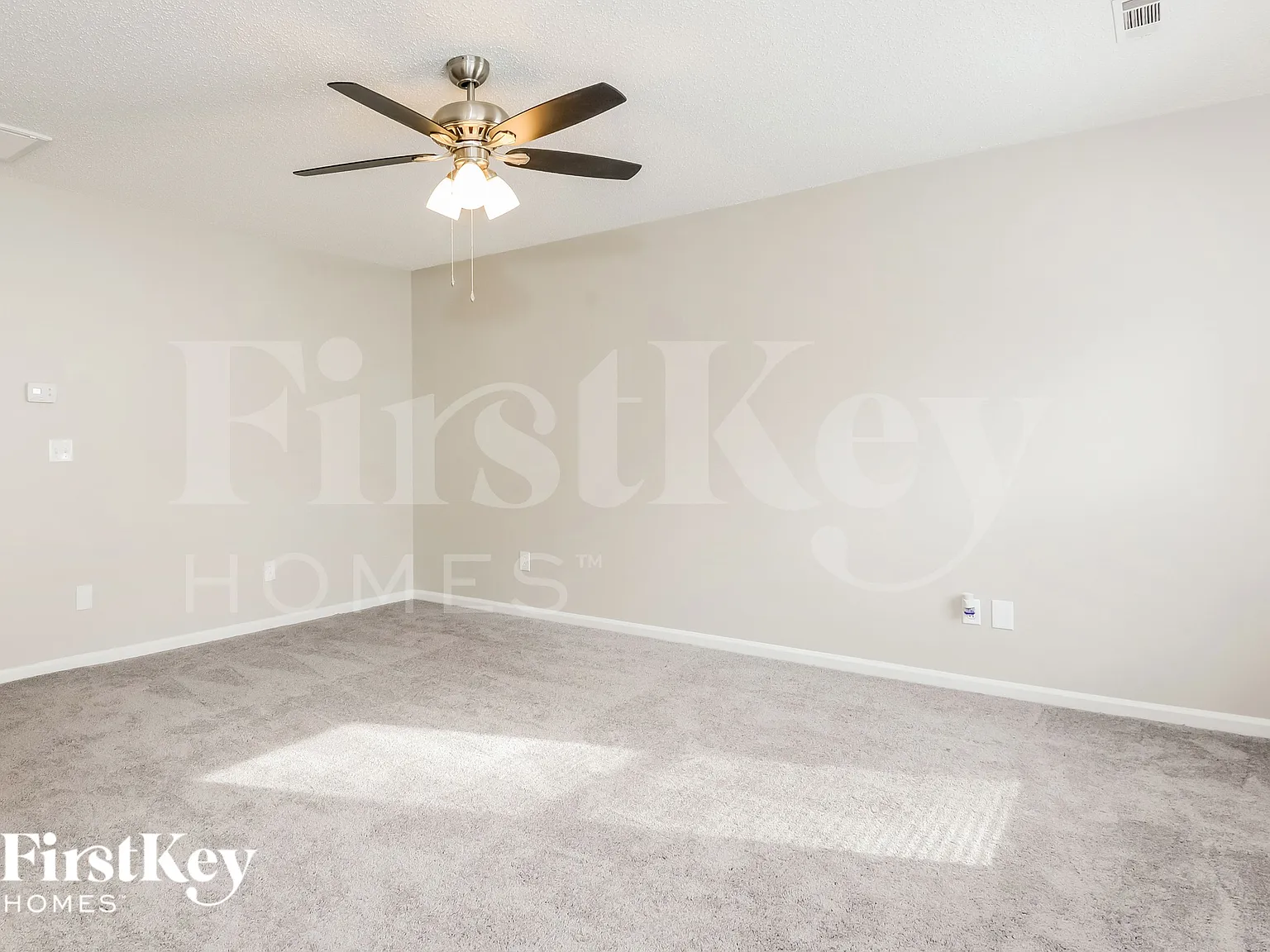 3 bed, 2.0 bath, 1395 sqft, $2,100 — Photo 4
