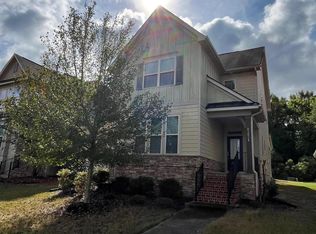 2821 Haw River Trl, Apex, NC 27502