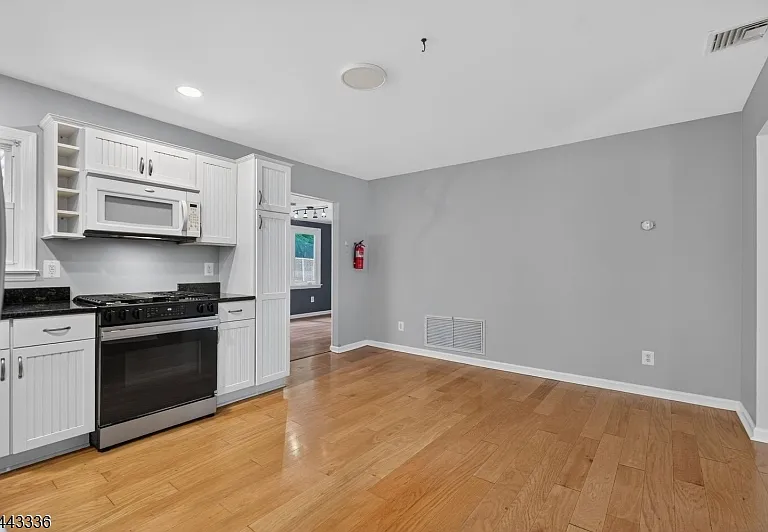 42 Woodcrest Dr — Photo 6