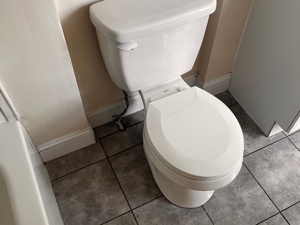 2nd image of 24 Gold St #1